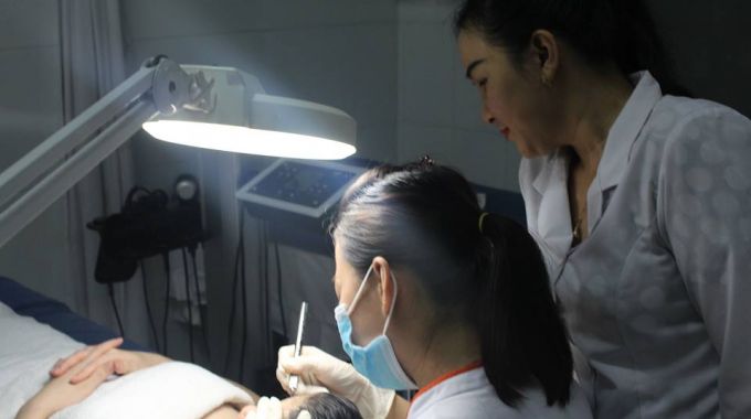 Dạy nghề phun xăm thẩm mỹ ngoc Trinh