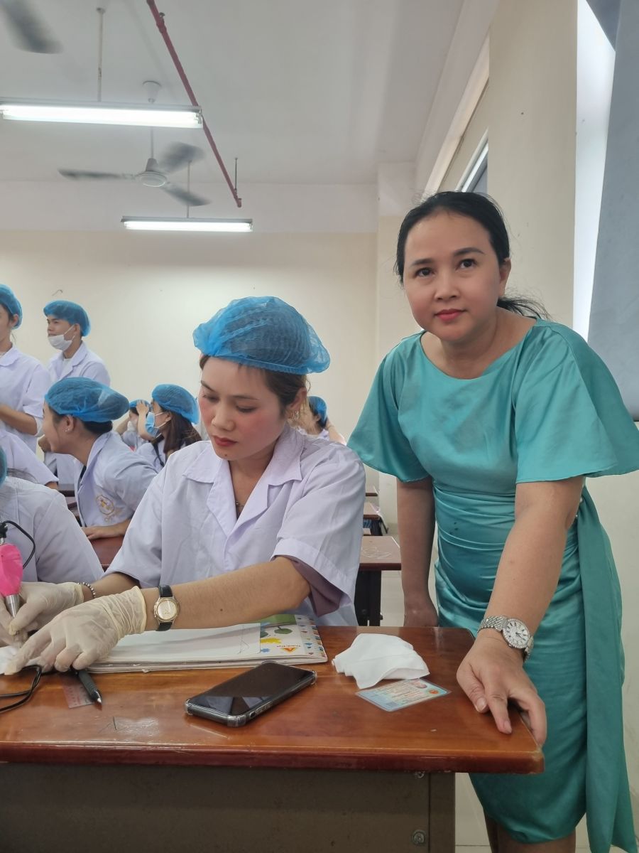 Học Phun Xăm Bao Nhiêu Tiền