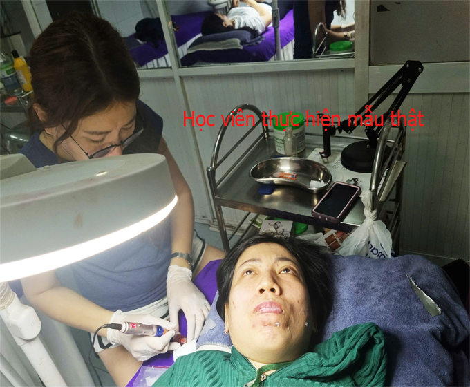 Học Phun Xăm Bao L&acirc;u Ra Nghề? Lộ Tr&igrave;nh Thực Chiến 1 Th&aacute;ng Bao Ra Nghề