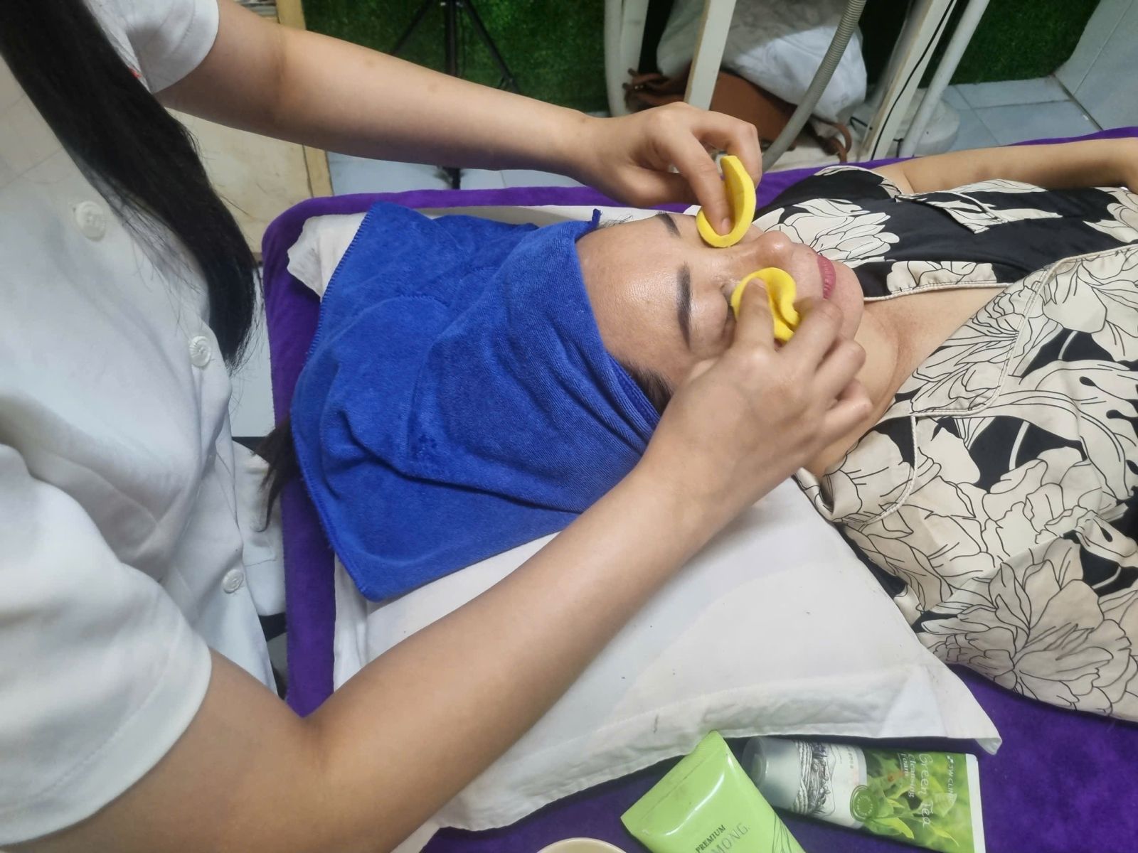 Học Spa Bao Nhi&ecirc;u Tiền? Chi Ph&iacute; Học Nghề Spa 2023