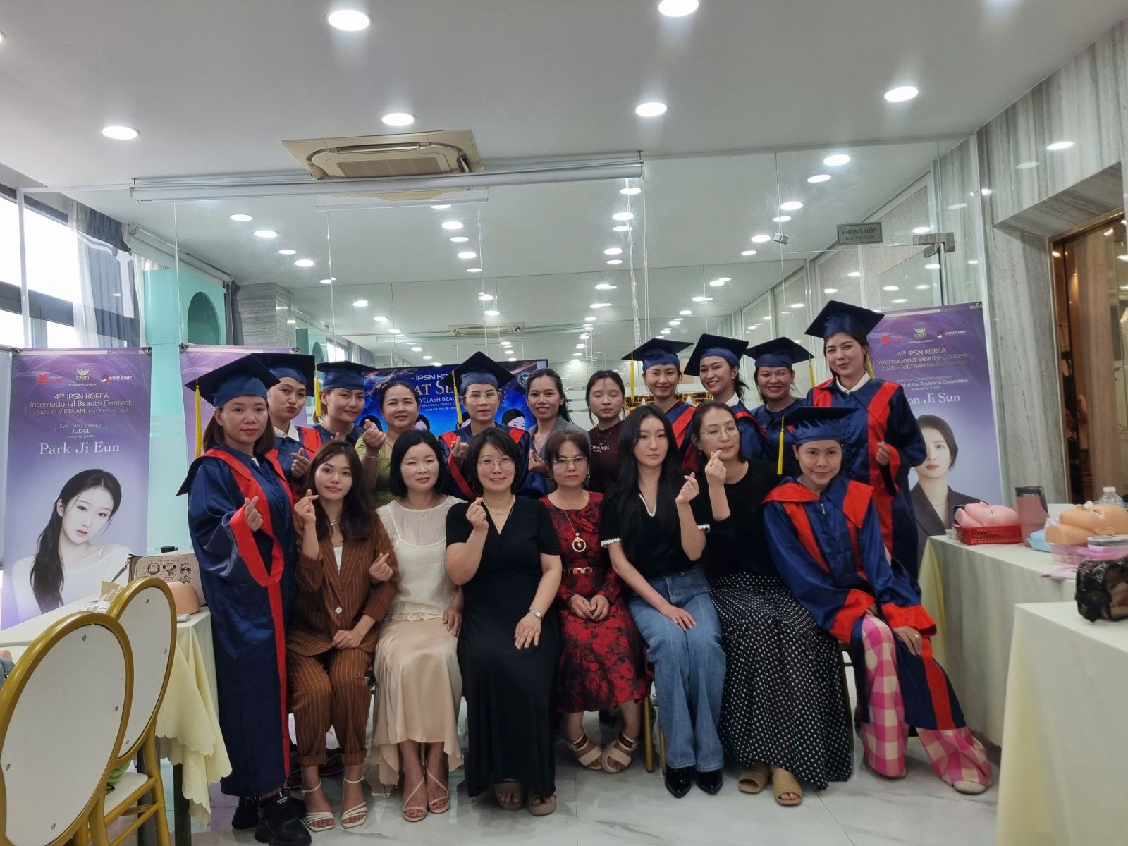 Chi Tiết Kh&oacute;a Học Cấy Plasma V&agrave;ng V&agrave; Vi Kim Chuy&ecirc;n S&acirc;u Tại Ph&uacute; L&acirc;m