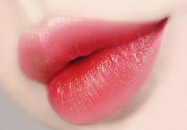 phun_moi_collagen_tu_nhien_gia_tot